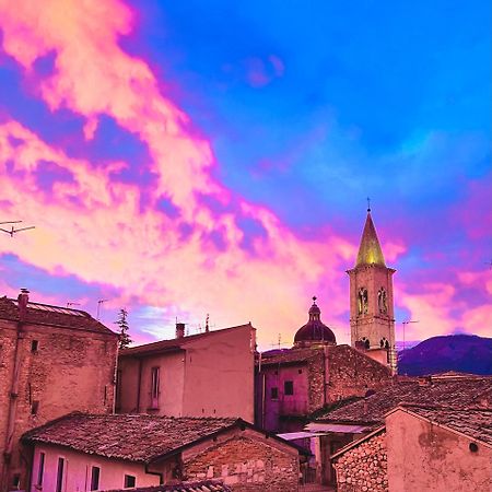 Regina D'Aragona Casa Vacanze Sulmona Buitenkant foto