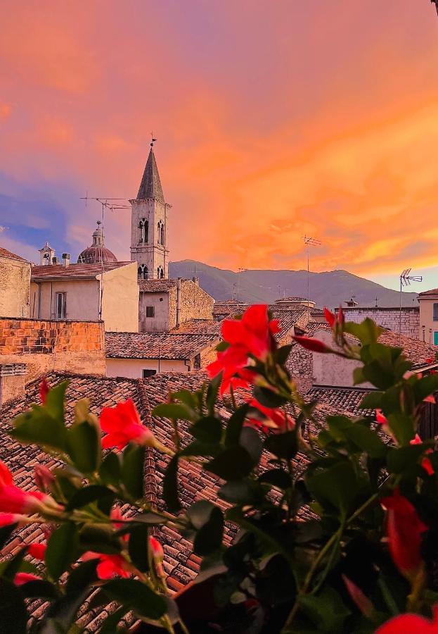 Regina D'Aragona Casa Vacanze Sulmona Buitenkant foto