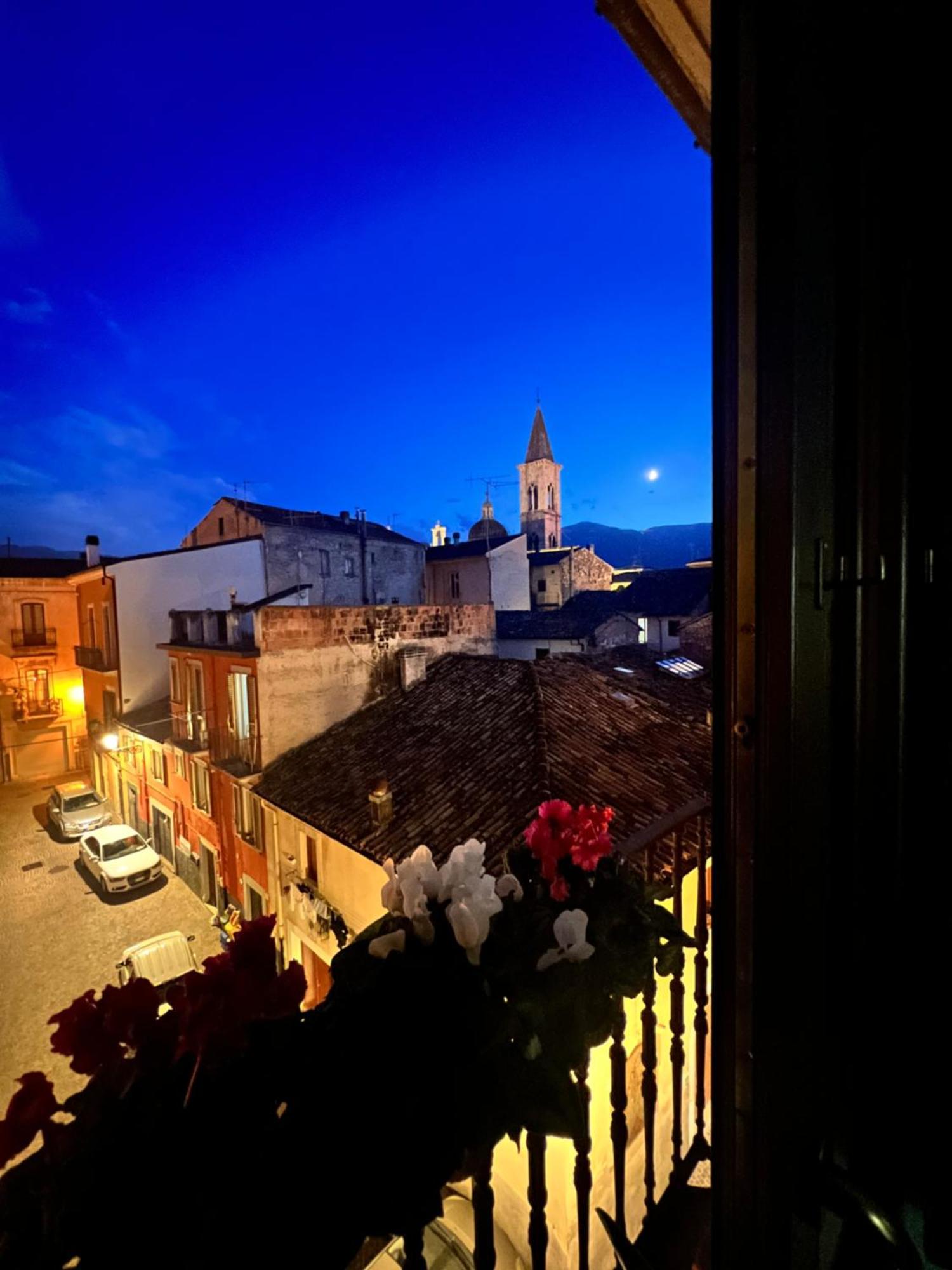 Regina D'Aragona Casa Vacanze Sulmona Buitenkant foto