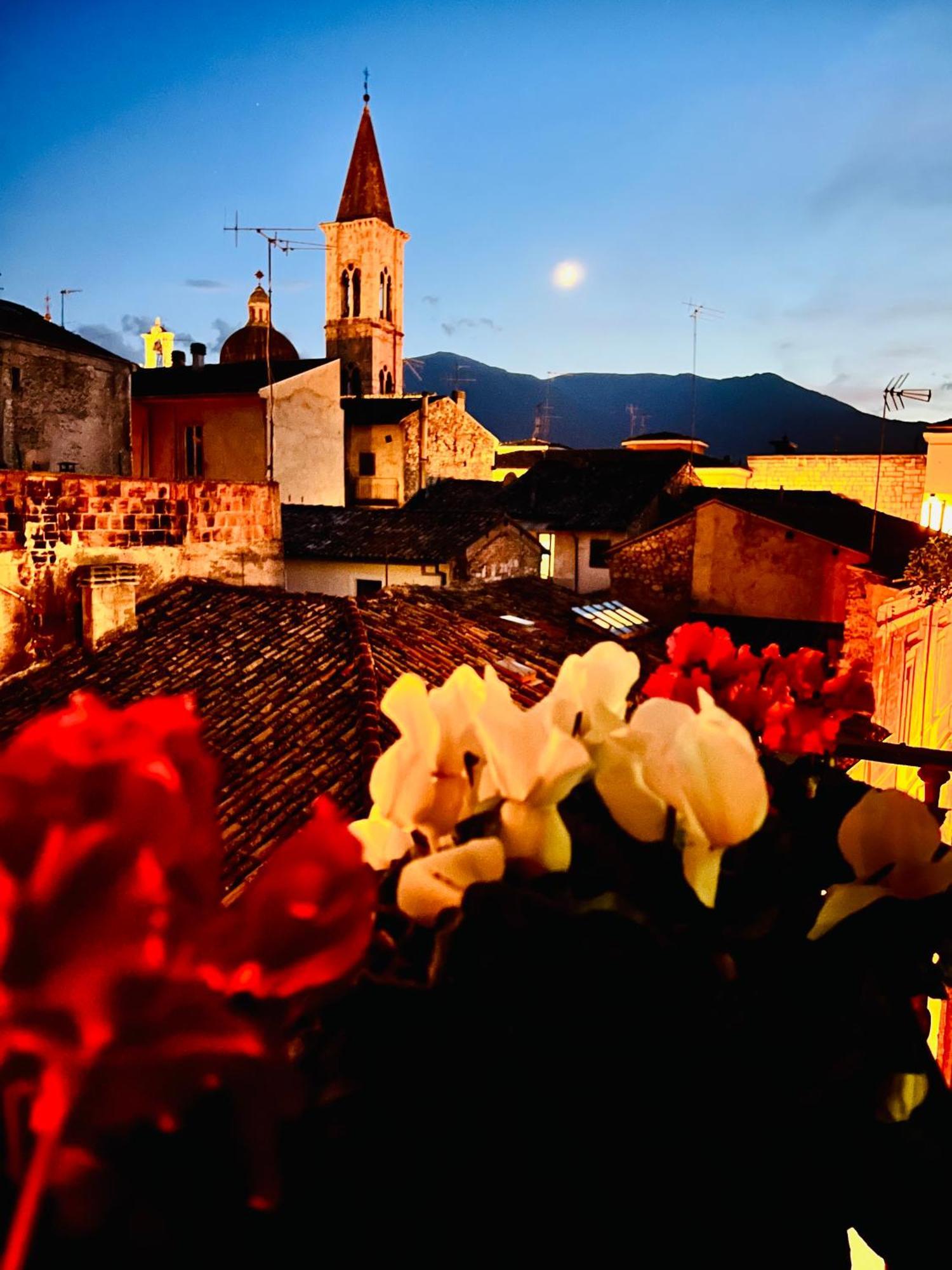 Regina D'Aragona Casa Vacanze Sulmona Buitenkant foto