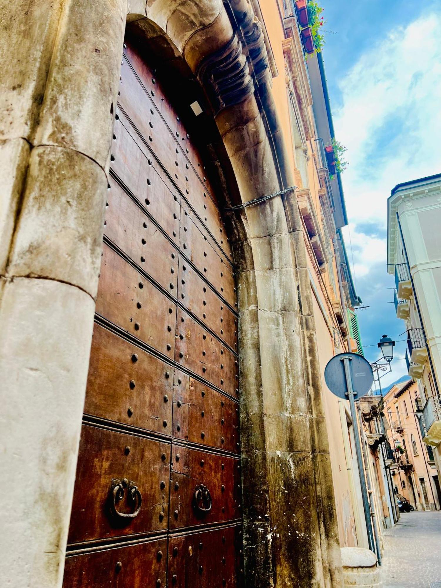 Regina D'Aragona Casa Vacanze Sulmona Buitenkant foto